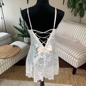 Vintage late 80’s 90’s Victorias Secret Gold‎ Label floral sheer slip teddy M